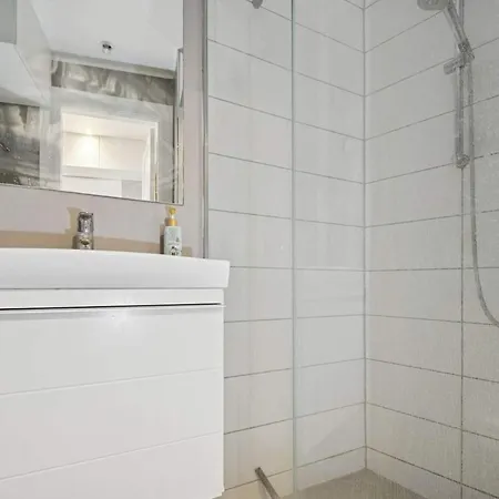 Bright 1br At Hauser Plads With Walking Distance To Norreport Kodaň