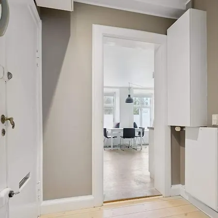 Bright 1br At Hauser Plads With Walking Distance To Norreport * Kodaň