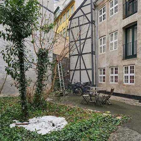 Bright 1br At Hauser Plads With Walking Distance To Norreport *